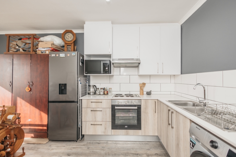 To Let 2 Bedroom Property for Rent in Haasendal Western Cape